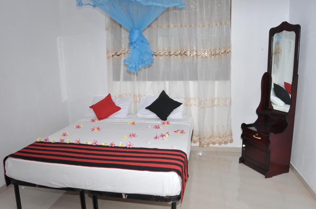 Tms Beach House Negombo Kültér fotó