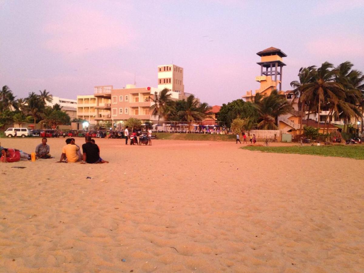Tms Beach House Negombo Kültér fotó